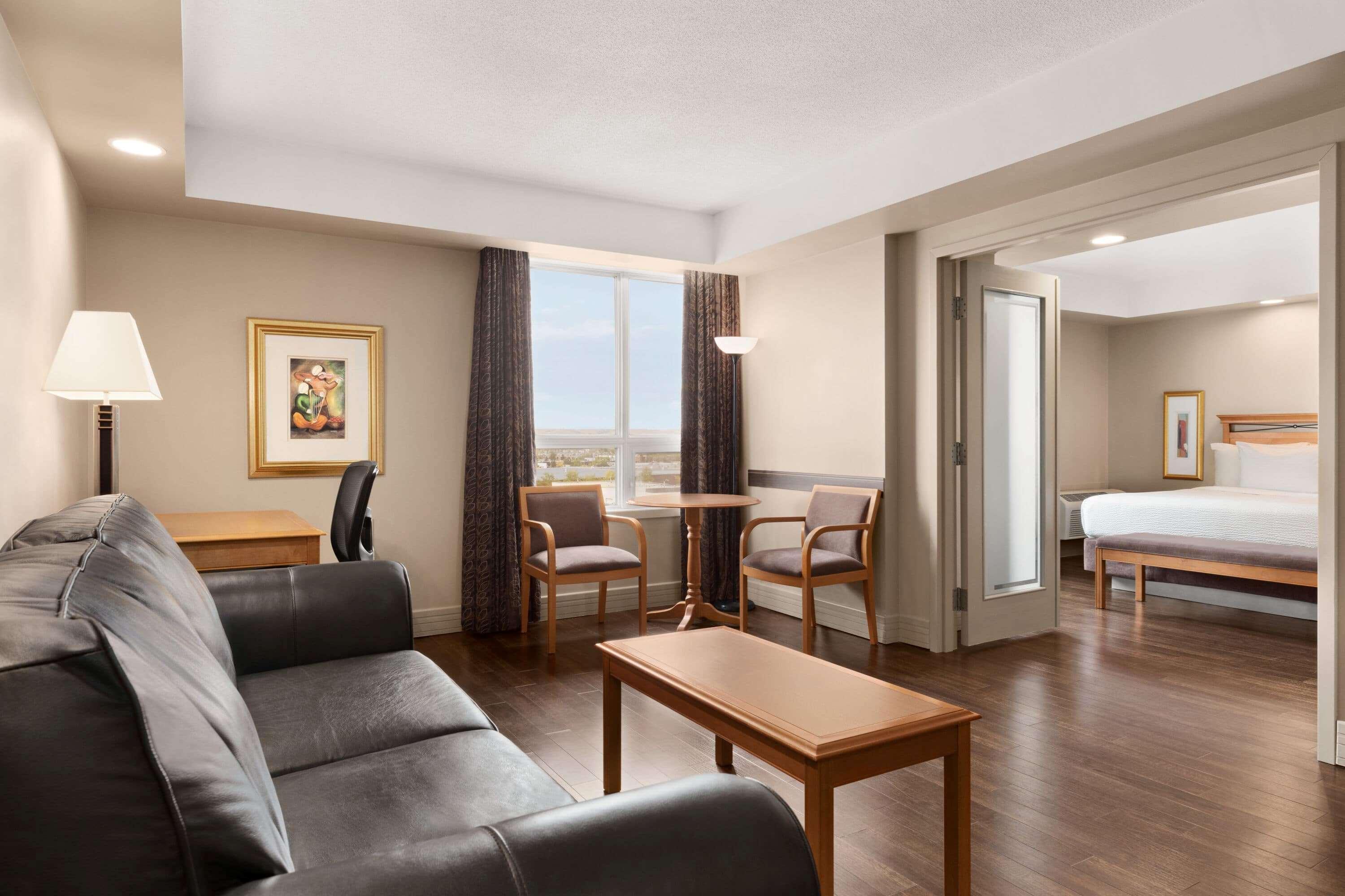 Royal Hotel Calgary, Trademark Collection By Wyndham מראה חיצוני תמונה