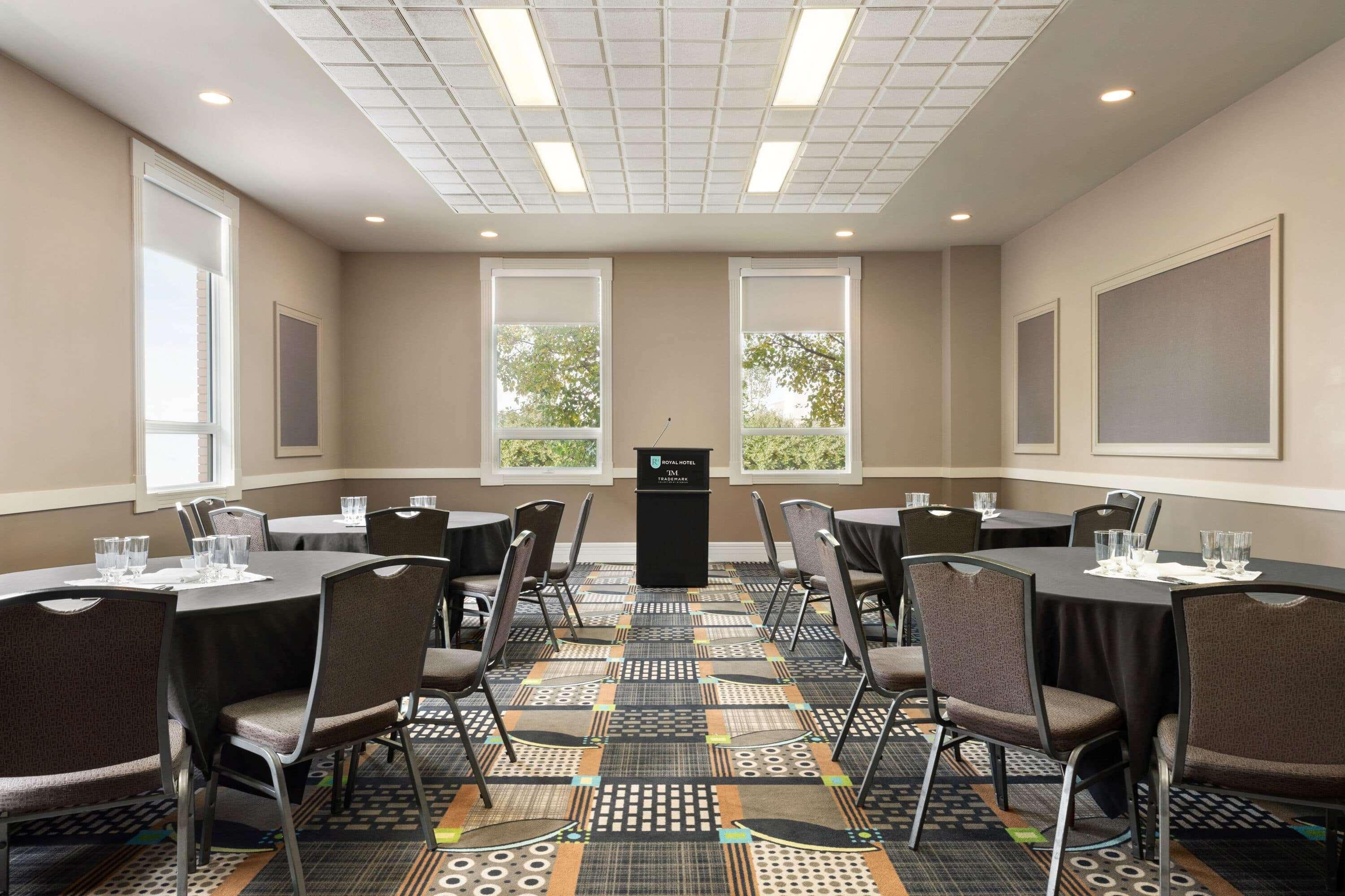 Royal Hotel Calgary, Trademark Collection By Wyndham מראה חיצוני תמונה