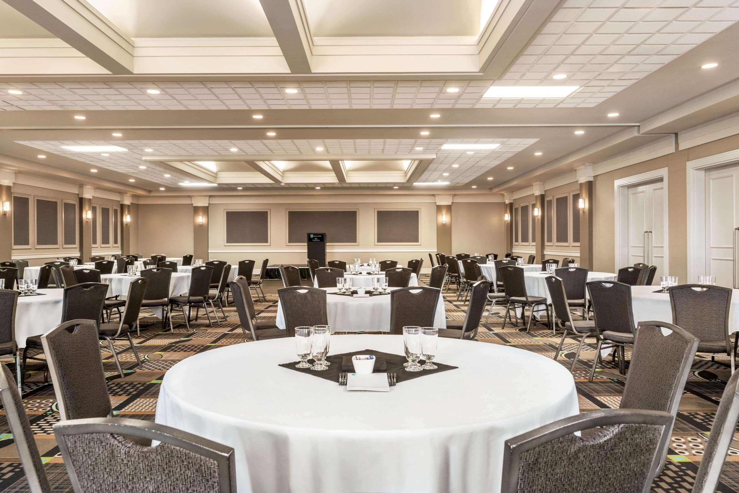 Royal Hotel Calgary, Trademark Collection By Wyndham מראה חיצוני תמונה