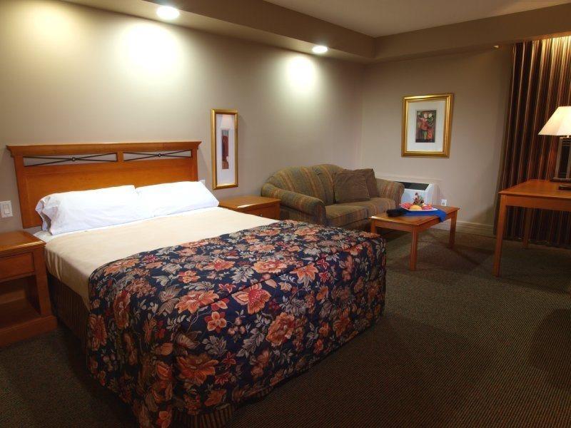 Royal Hotel Calgary, Trademark Collection By Wyndham חדר תמונה